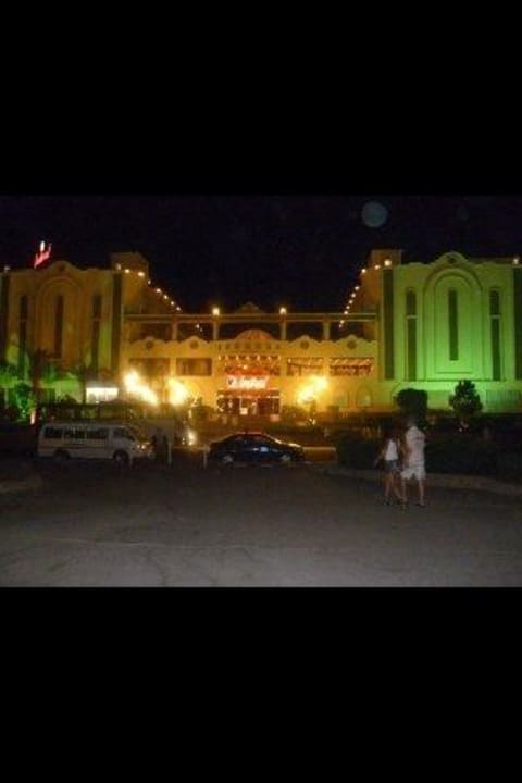 Hotel at night Riviera Aqua Park Resort