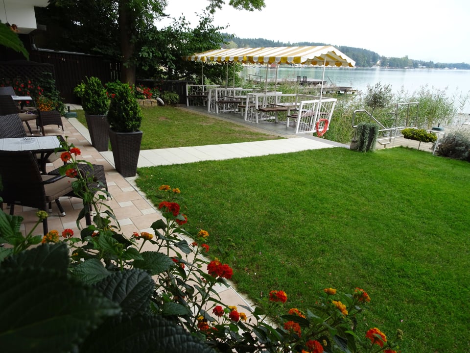 Blumengarten Pension Haus am See