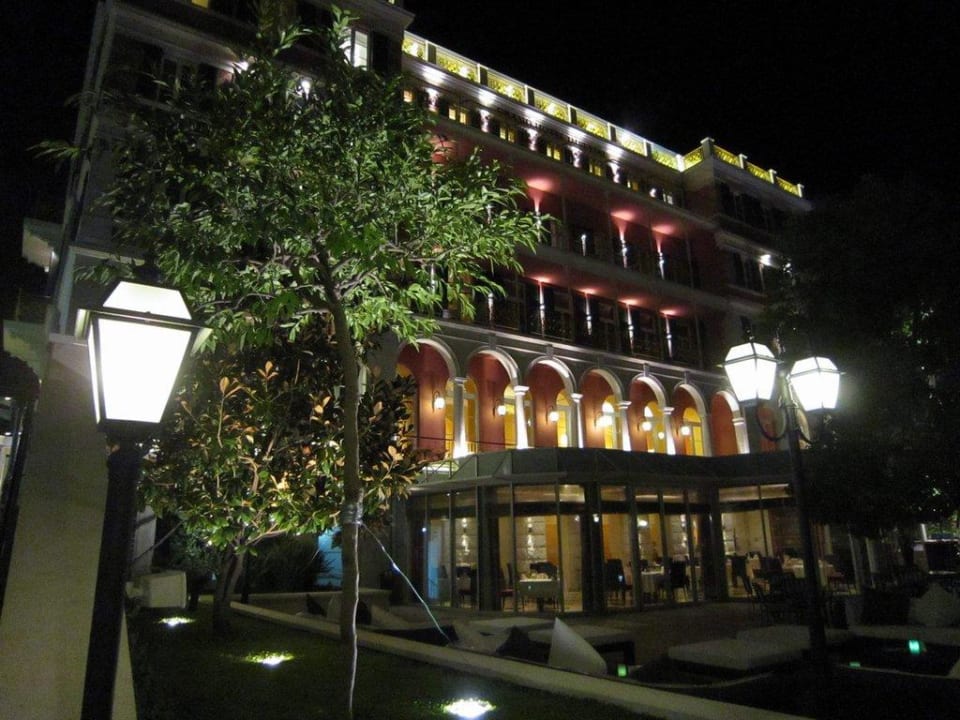 Night view Hilton Imperial Dubrovnik