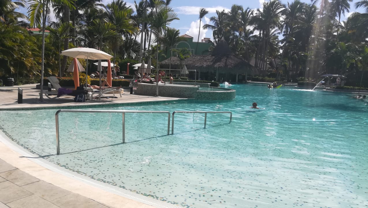 Pool Grand Palladium Select Bávaro Resort & Spa