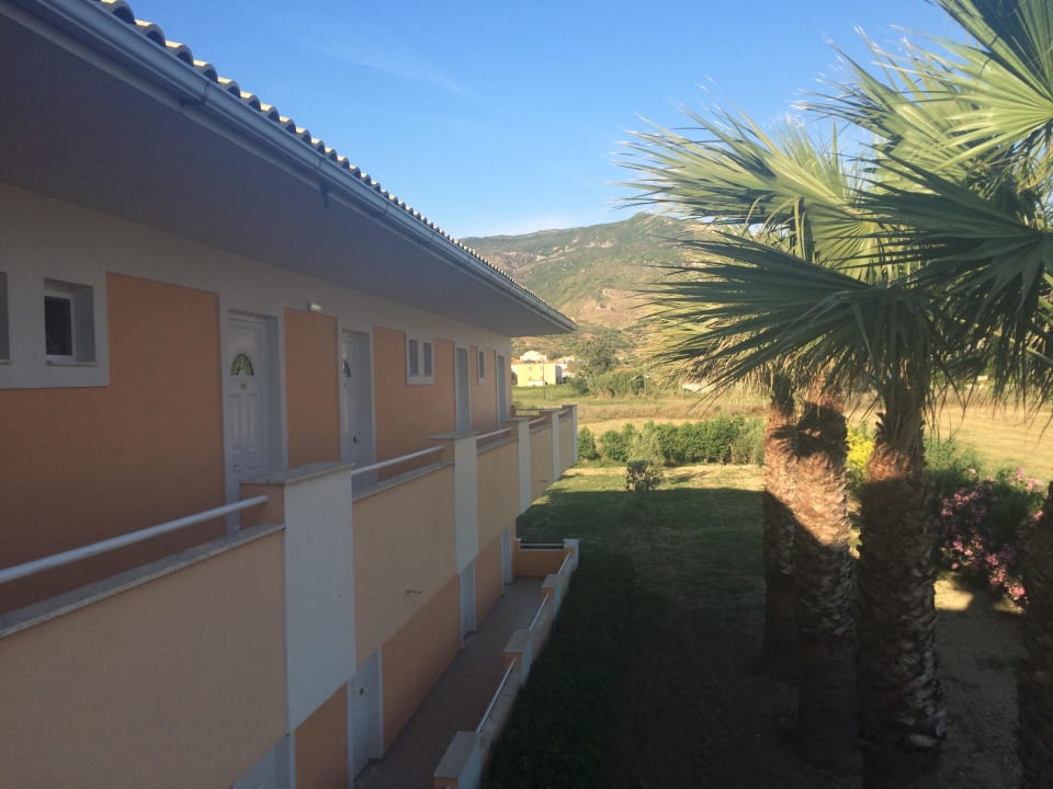 Nebengebäude  Hotel Sirocco