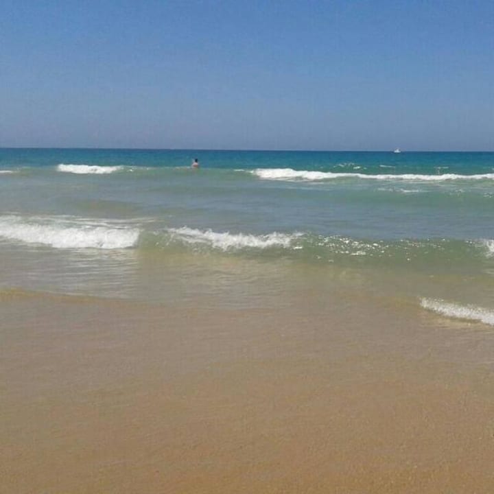 Glasklares Wasser ,keine Quallen oder Gras Iberostar Selection Andalucía Playa