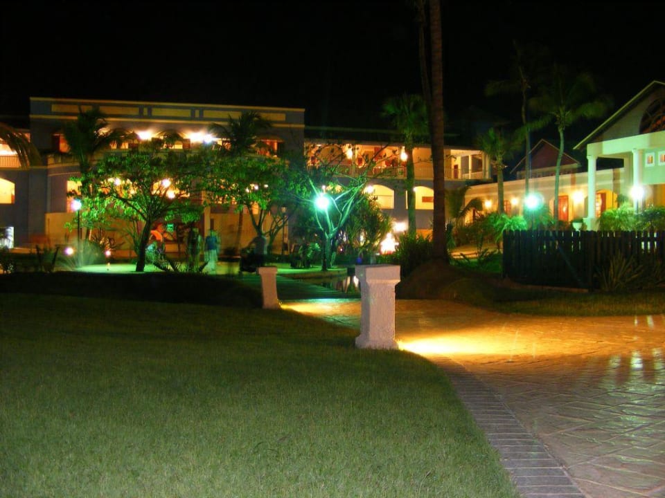 Bei Nacht... Royalton Splash Punta Cana