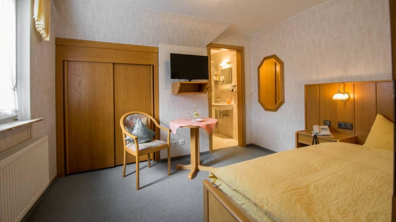 EZ Typ Gerkenstein Landhotel Gasthof zur Post Langewiese