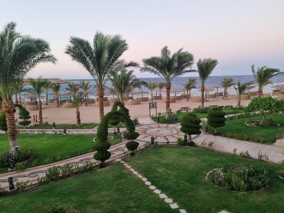 Gartenanlage Coral Sun Beach