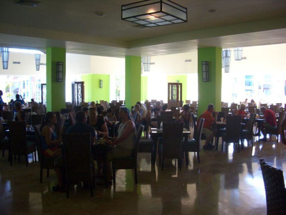 Buffet Restaurant Ocean Blue & Sand