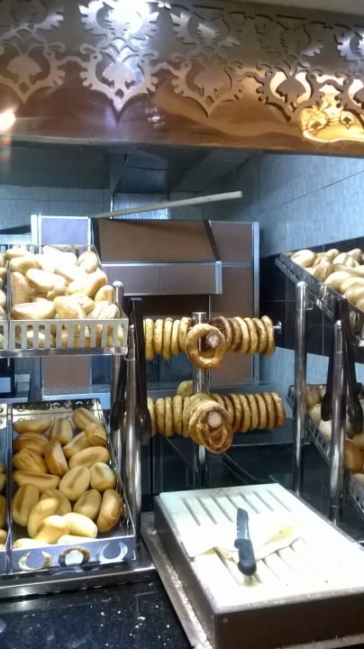 Eine Kleine Auswahl an Brötchen zum Frühstück Aydinbey Kings Palace & Spa