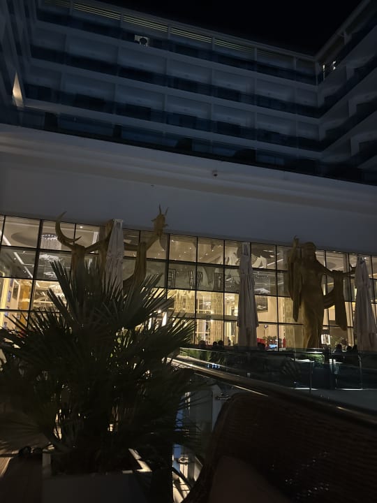 Pool Azura Deluxe Resort & Spa Hotel