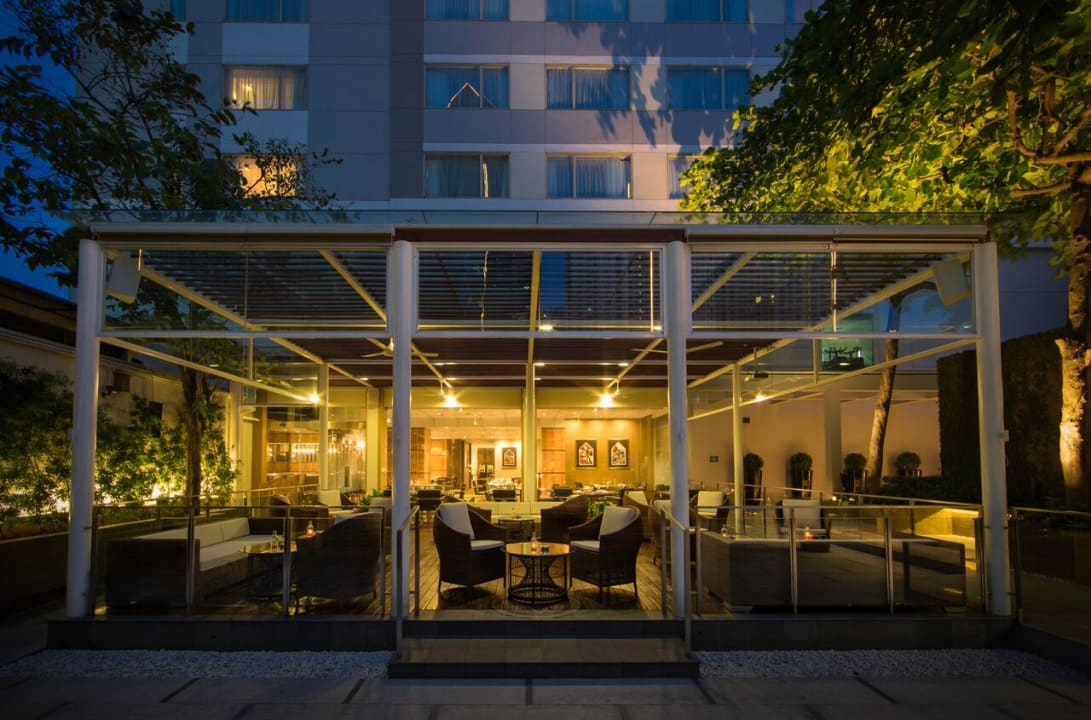 Restaurant Wyndham Casablanca Jakarta