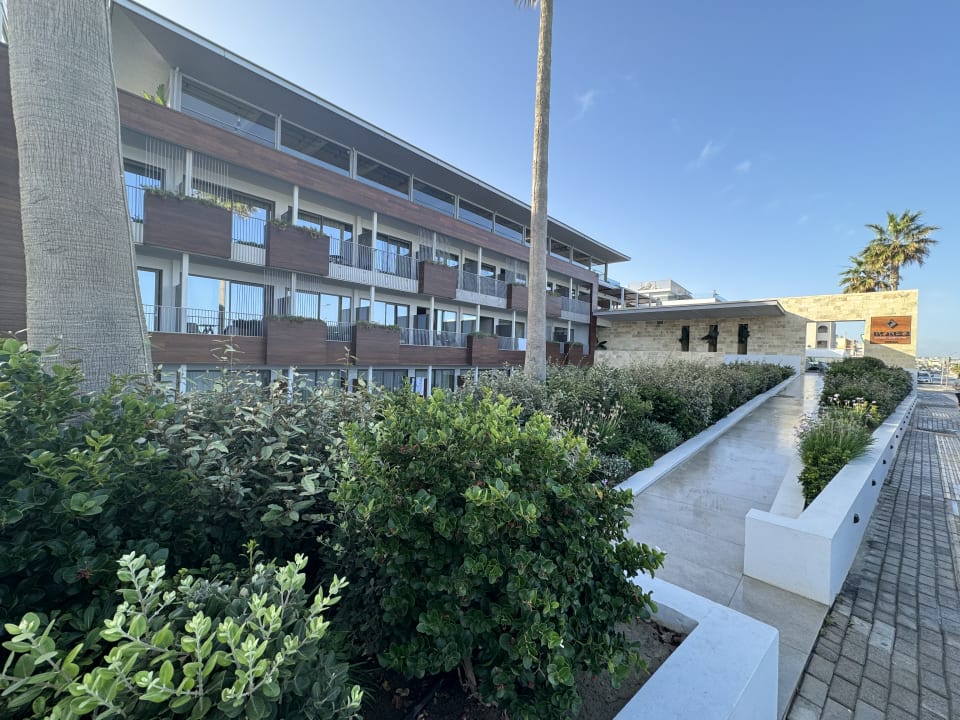 Außenansicht Ikones Seafront Luxury Suites