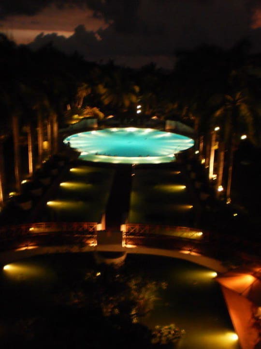 Bei Nacht vom Balkon Hotel Lanka Princess Ayurveda