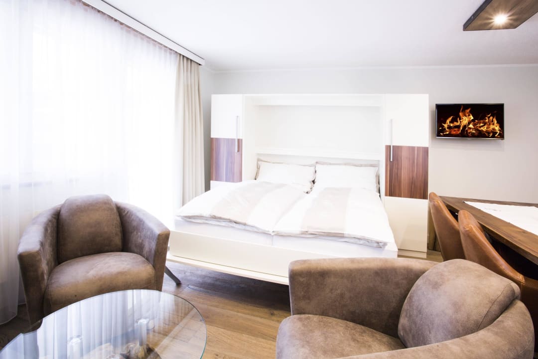 Living and sleeping area 1 bed room ap. + Studio Haus Andorra