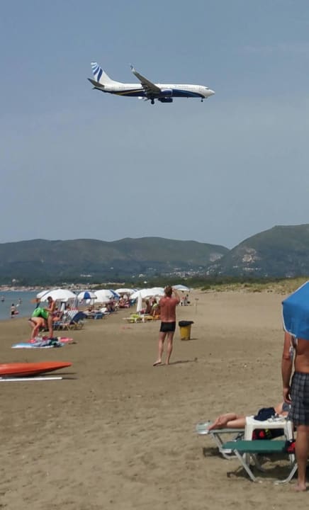 Flugzeuge ohne ende Caretta Beach Resort & WaterPark