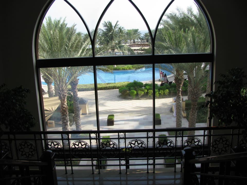 Blick aus der Lobby auf Pool Shangri-La Barr Al Jissah Resort & Spa - Al Waha
