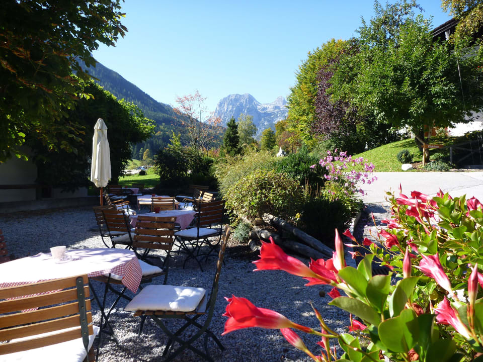 Gartenrestaurant/Café in der Sonne Berghotel Rehlegg