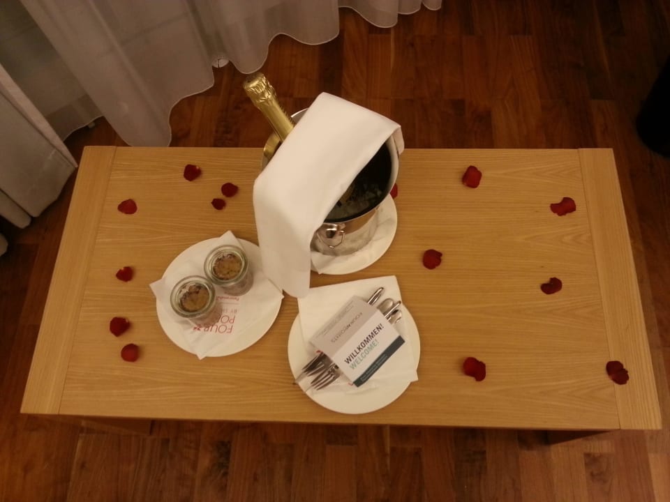 Valentine Day Surprise Four Points by Sheraton Panoramahaus Dornbirn