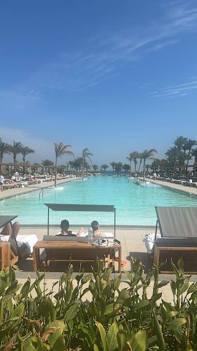 Pool Serry Beach Resort