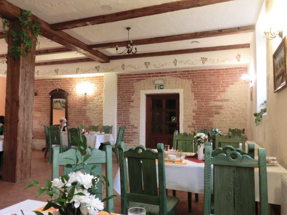 Кафе оформили красиво Hotel Stara Szmergielnia