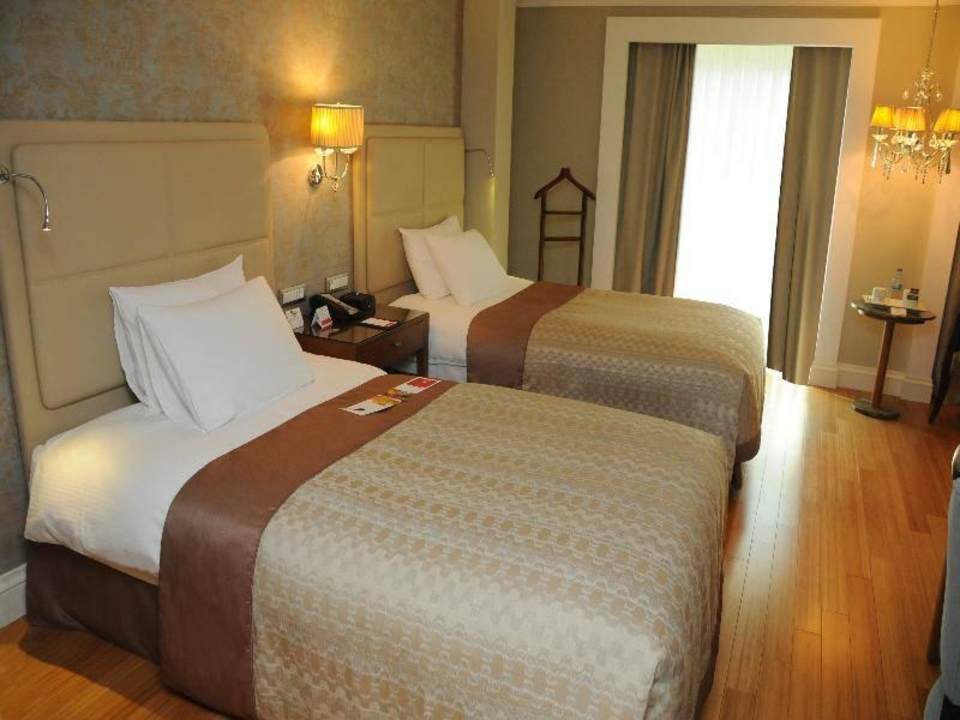 Rooms Ramada Hotel Istanbul Asia