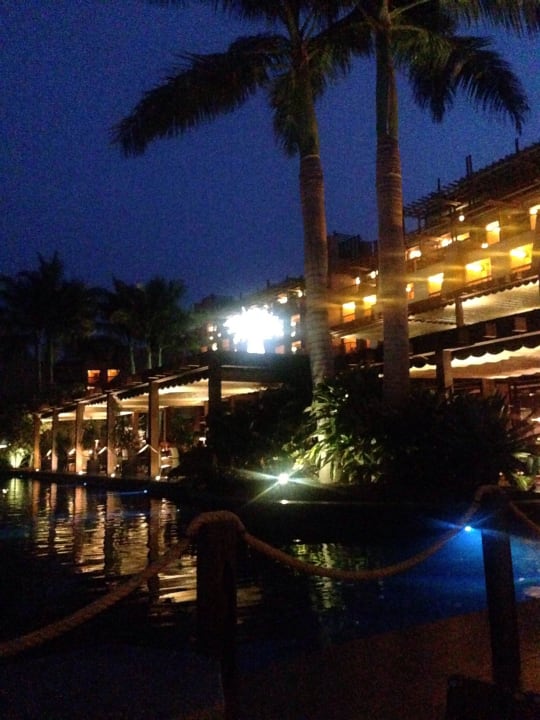 Aussenansicht Restaurant Lopesan Baobab Resort