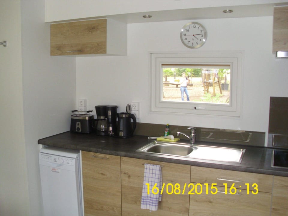 Blick in die Amerik. Küche Tropical Islands Resort - Mobile Homes