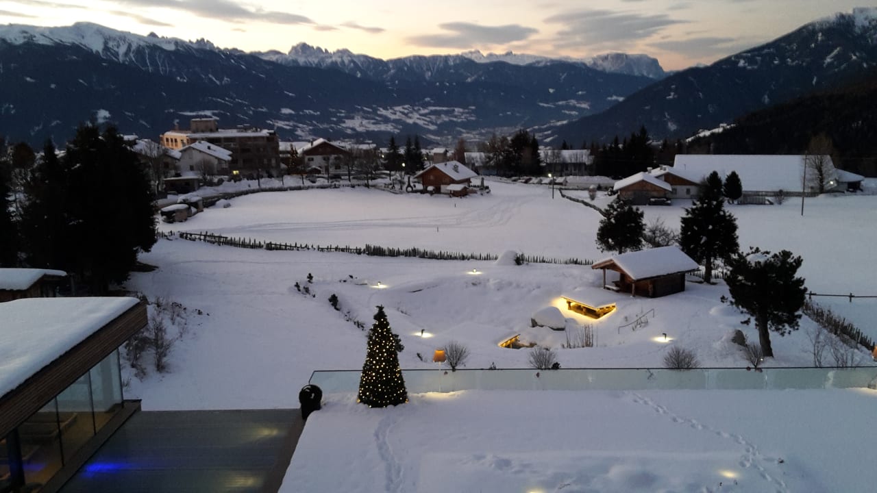 Ausblick SONNENBERG | Panorama Dolomites Wellbeing
