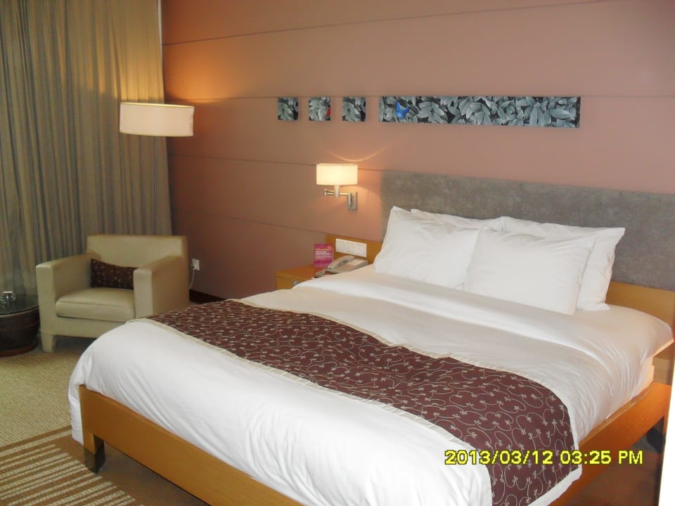 Blick in das Zimmer Parkroyal Saigon Hotel