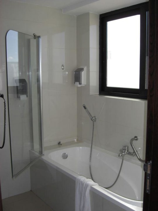 Zimmer AX The Victoria Hotel