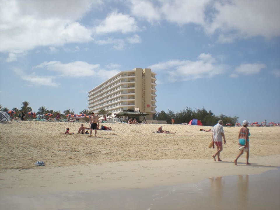 Blick vom Strand Hotel Riu Oliva Beach Resort