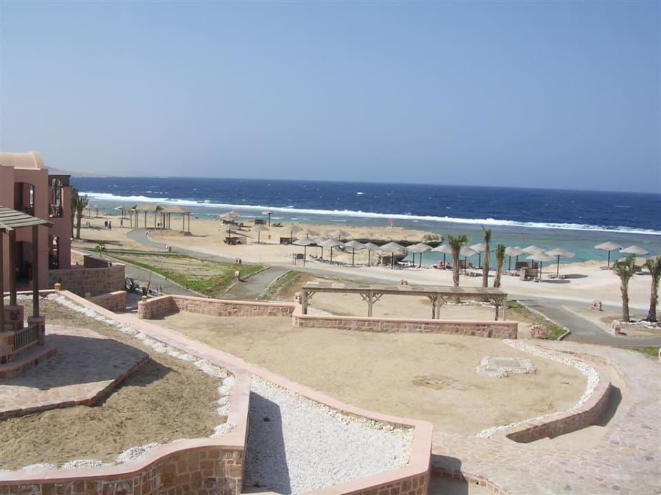 Blick zum Meer Radisson Blu Resort, El Quseir