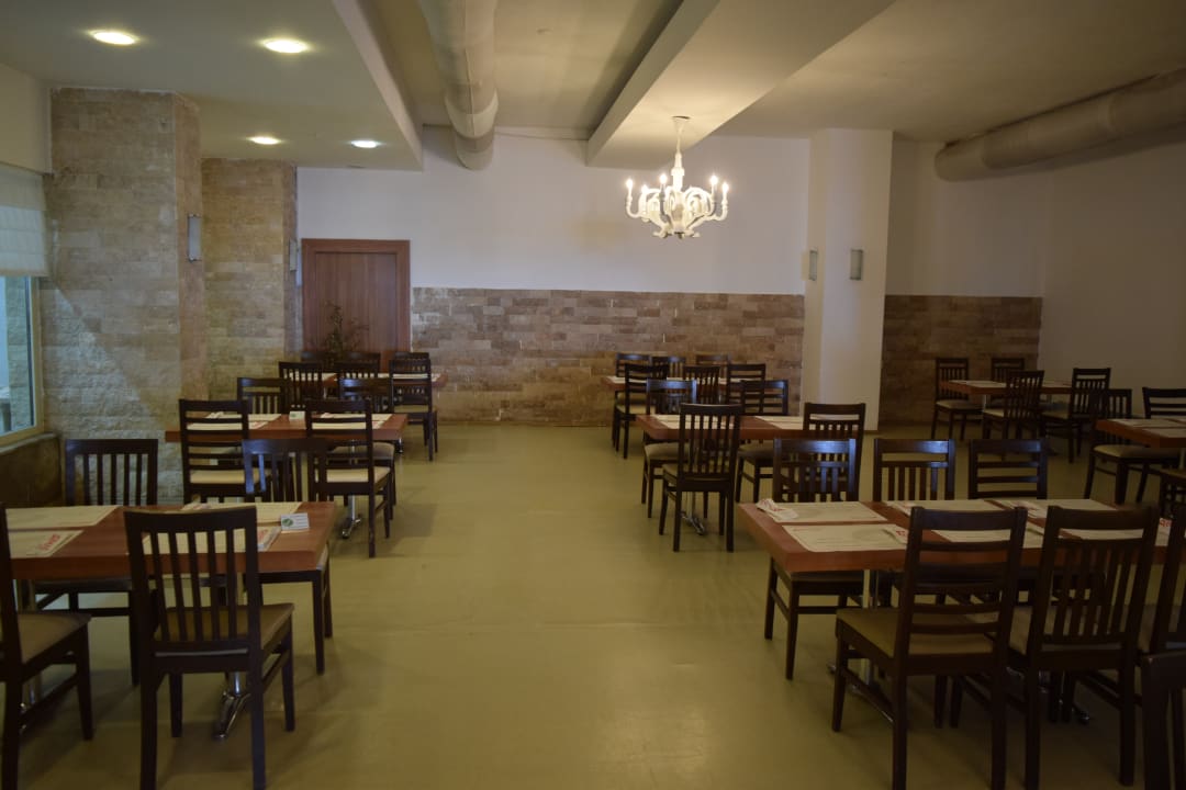 Gastro Armas Gül Beach