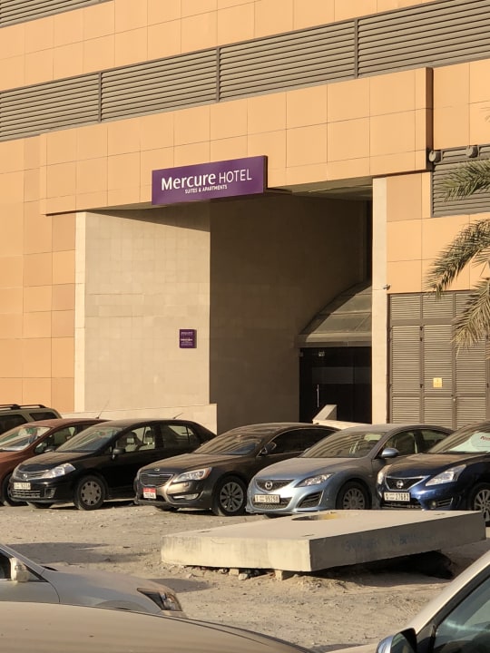 Außenansicht Mercure Dubai Barsha Heights Hotel Suites And Apartments