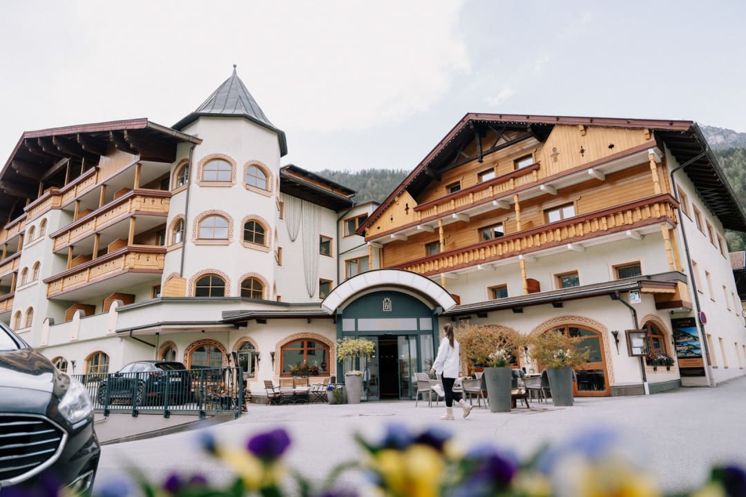Außenansicht Alpin- & Wellnessresort Stubaierhof
