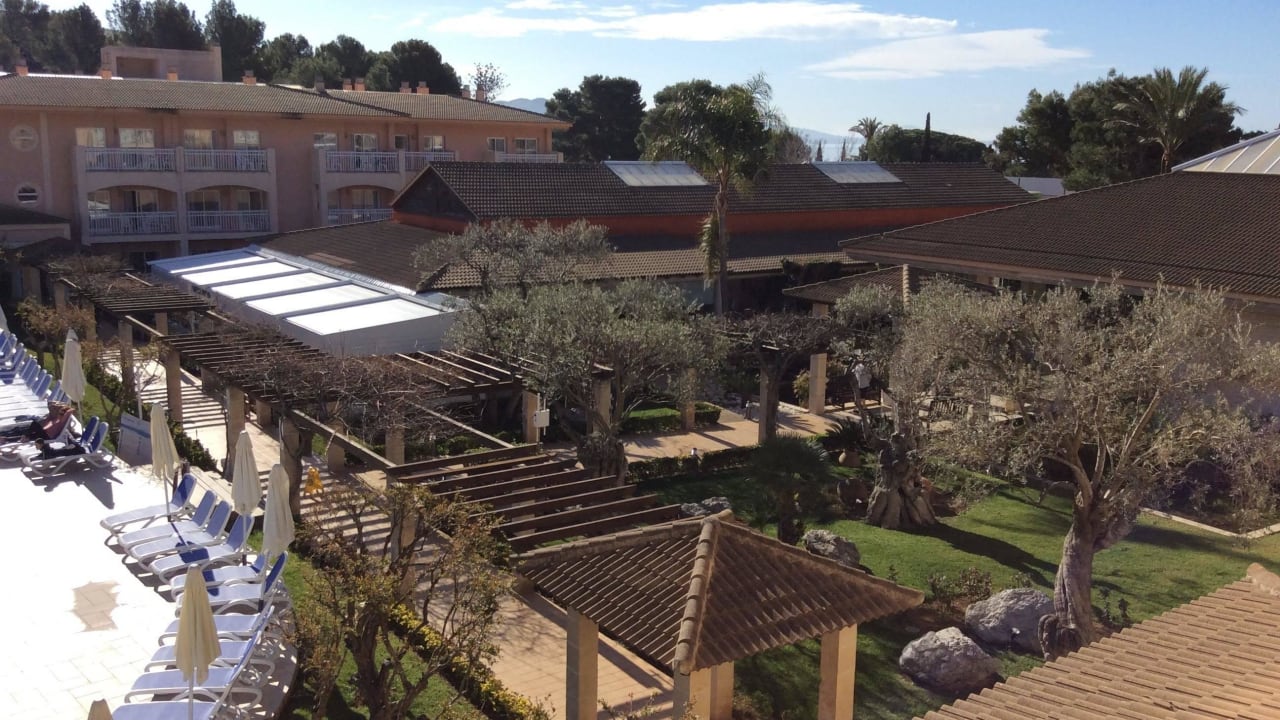 Blick auf das Grün und die Teiche (verdeckt) Mar Hotels Playa Mar & Spa