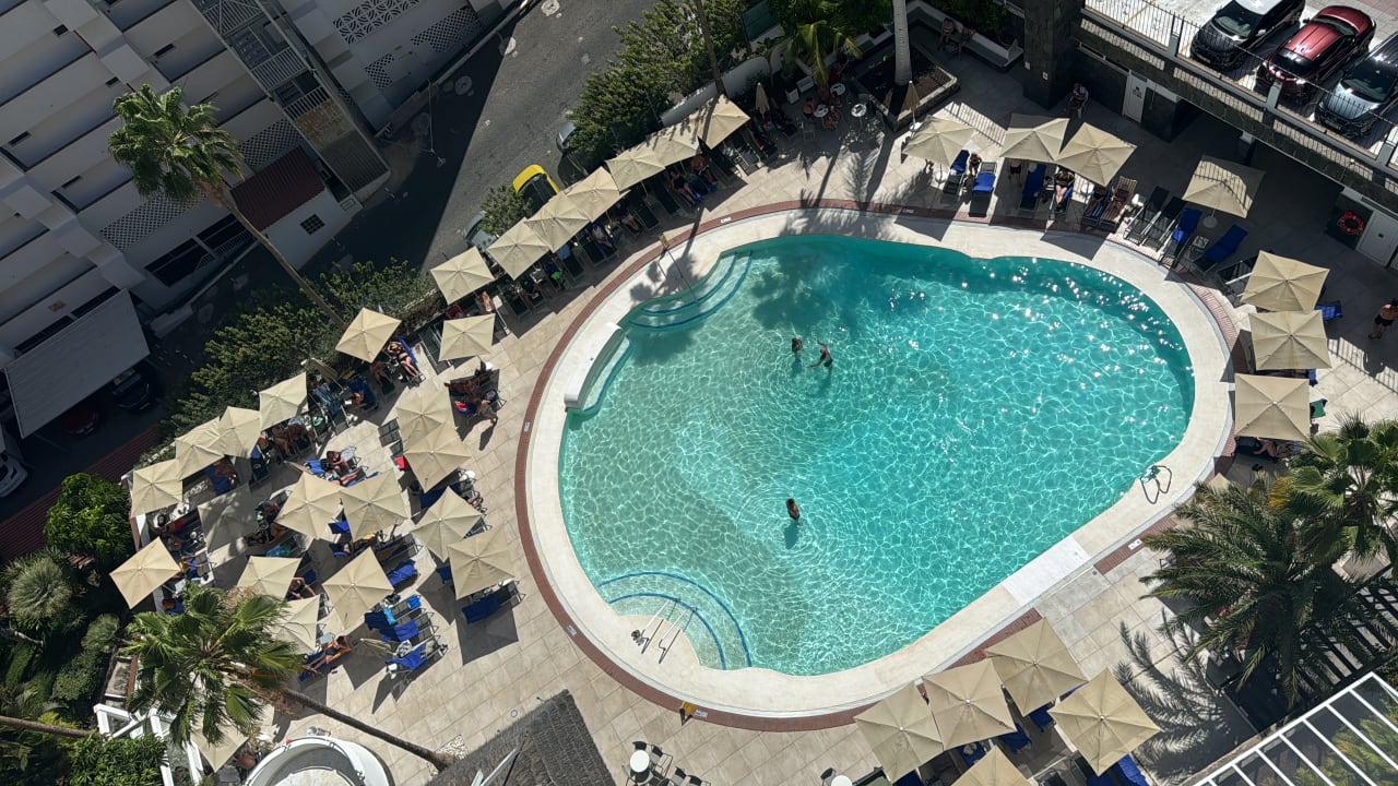 Pool allsun Hotel Lucana