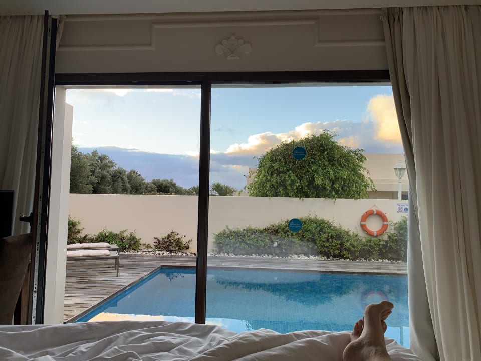 Zimmer Alondra Villas & Suites