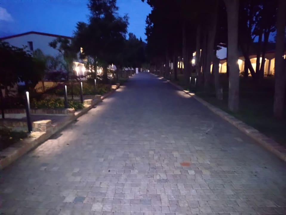 Gartenanlage TUI BLUE Tropea