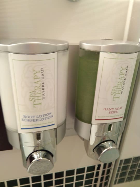 Zimmer Hampton by Hilton Berlin City West