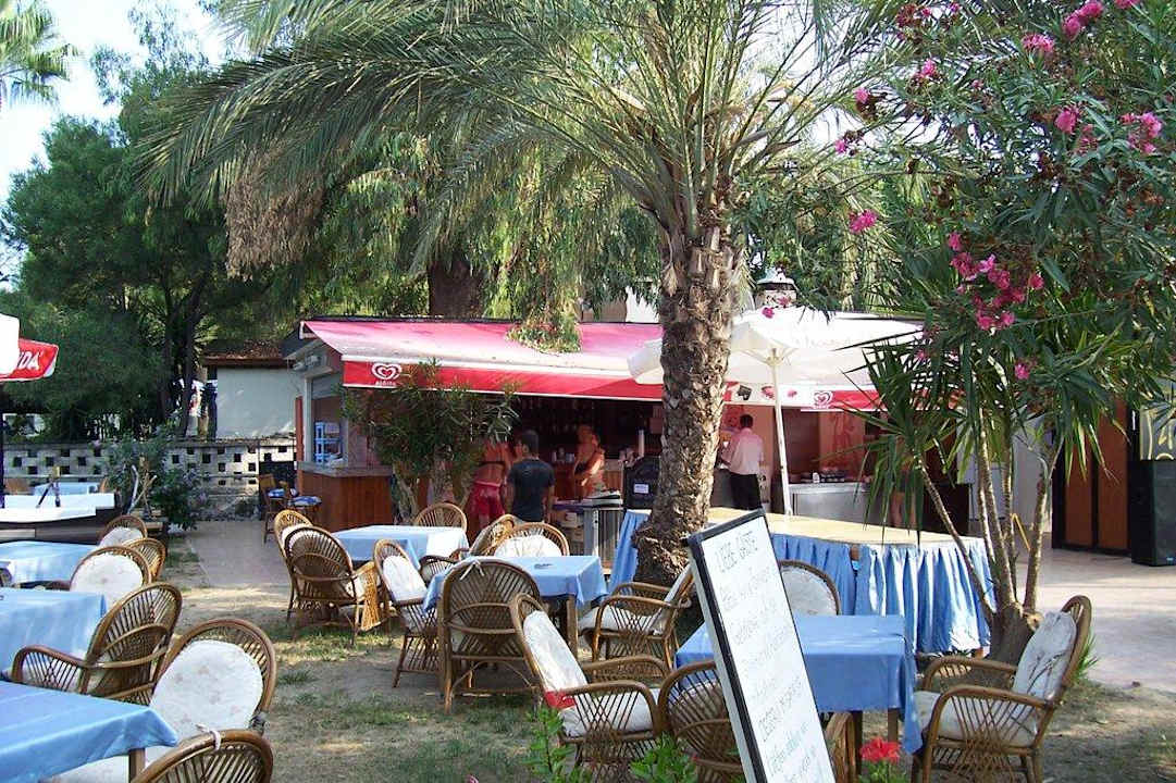 Strandbar Hotel Sirma