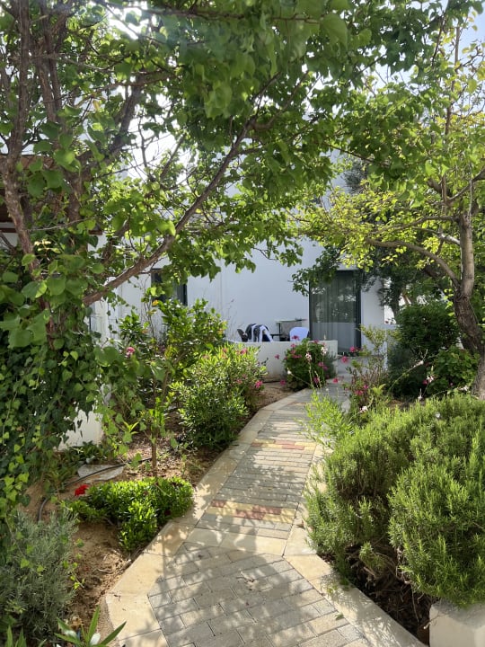 Gartenanlage Amnissos Residence