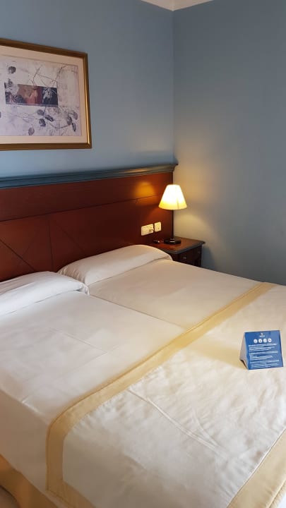 Schlafstube Iberostar Waves Málaga Playa