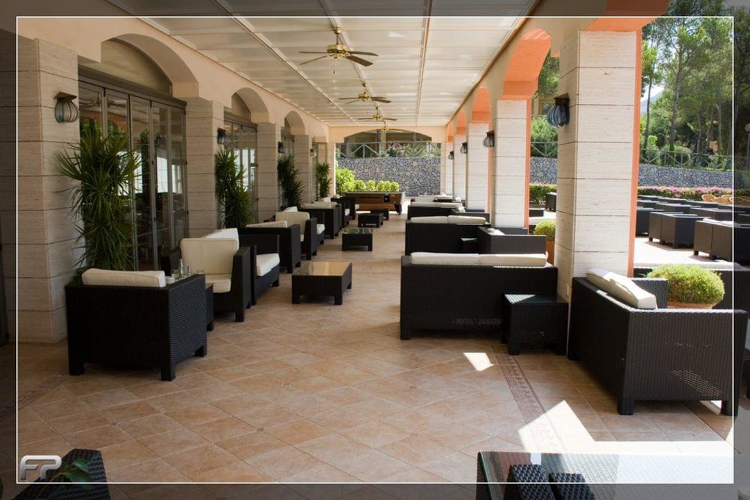 Außenbereich der Bar Babalú VIVA Cala Mesquida Suites & Spa 16+