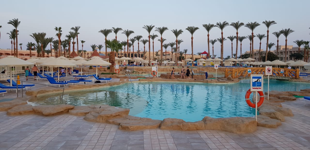 Pool Beach Albatros Resort
