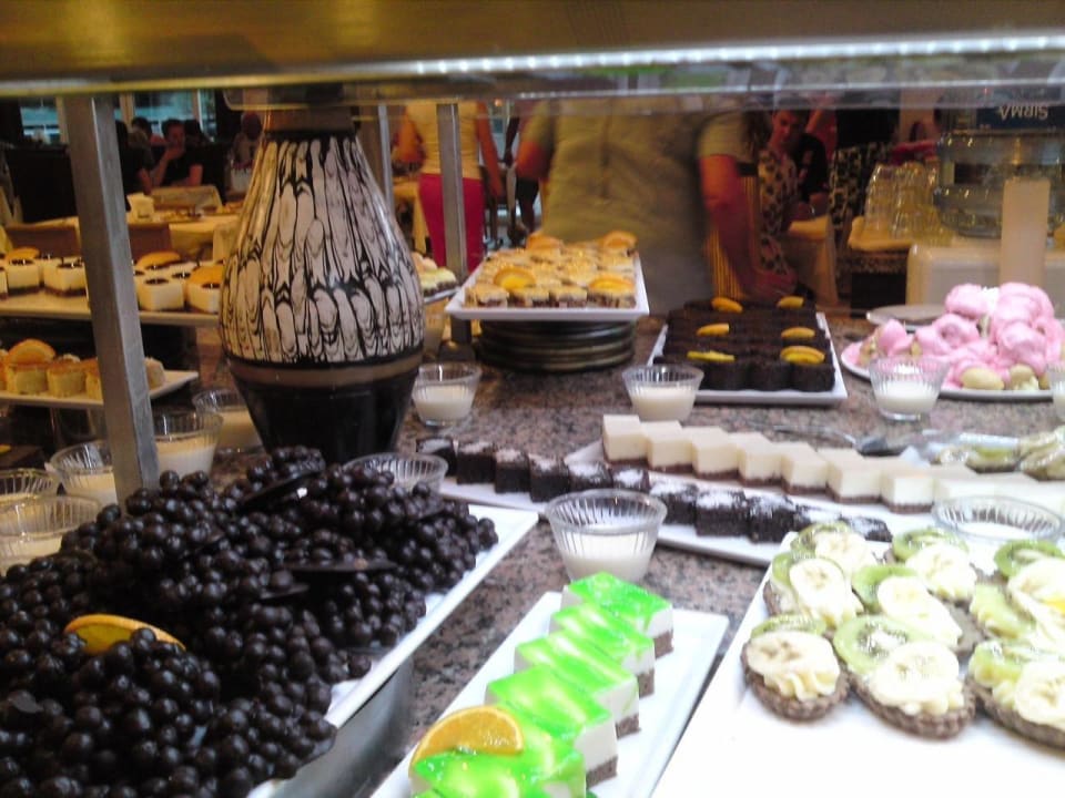 Kuchenbüffet Telatiye Resort