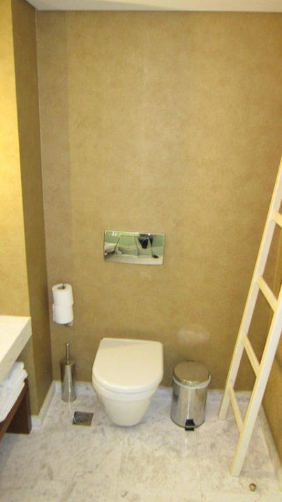 WC und Handtuchhalter Diamond Deluxe Hotel & SPA