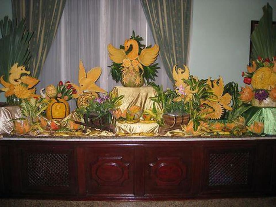 Tiere aus Früchten Hotel Riu Bambu