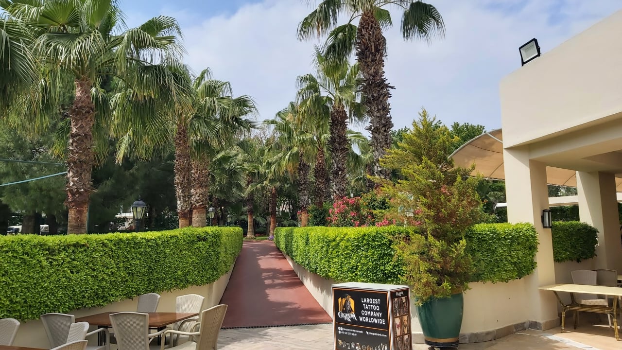 Gartenanlage Side Breeze Hotel
