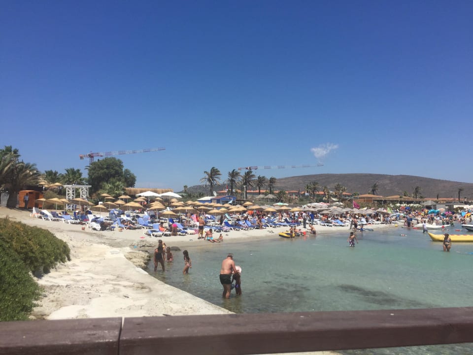 Strandabschnitt Design Plus Seya Beach Hotel