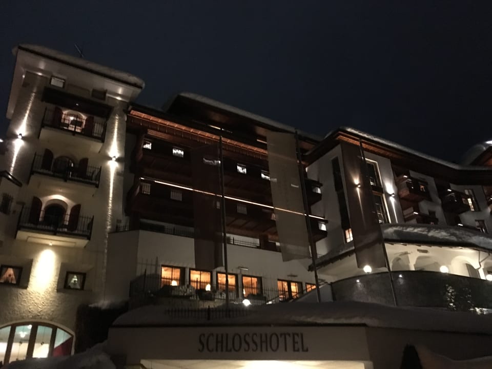 Außenansicht Schlosshotel Fiss