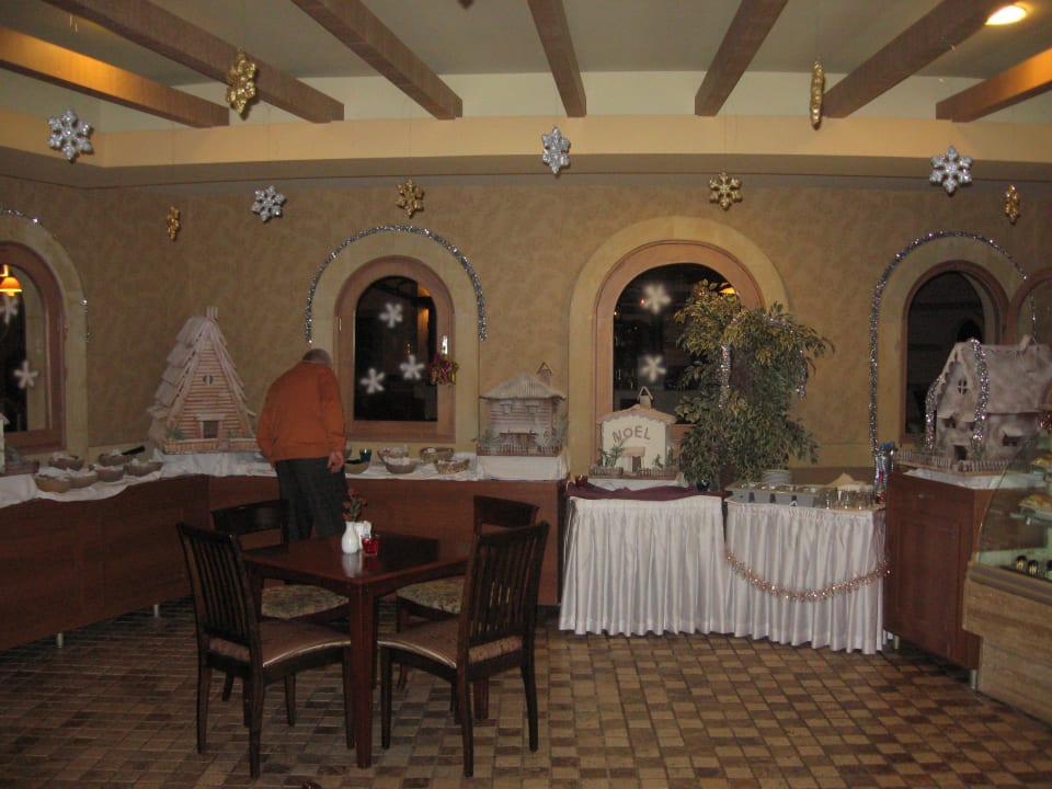 Die Weihnachtsknusperecke Royal Wings Hotel